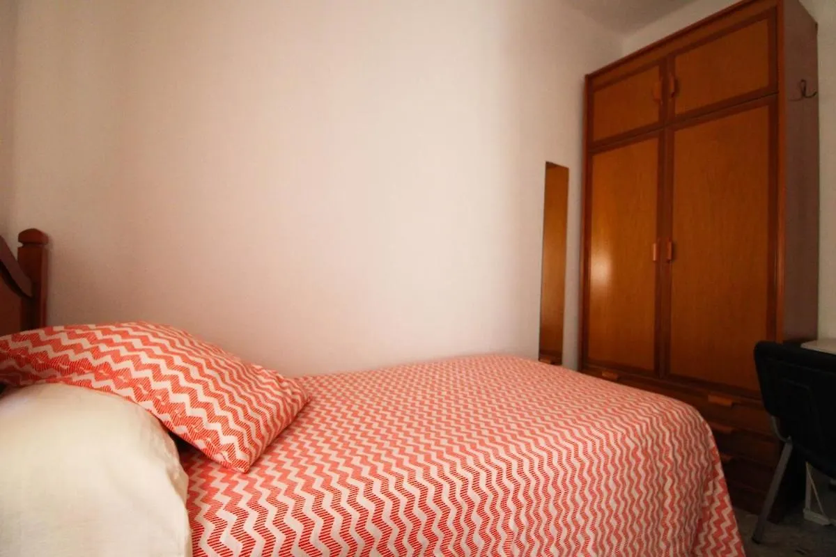 Three Bedrooms In La Caleta Cadice Appartamento